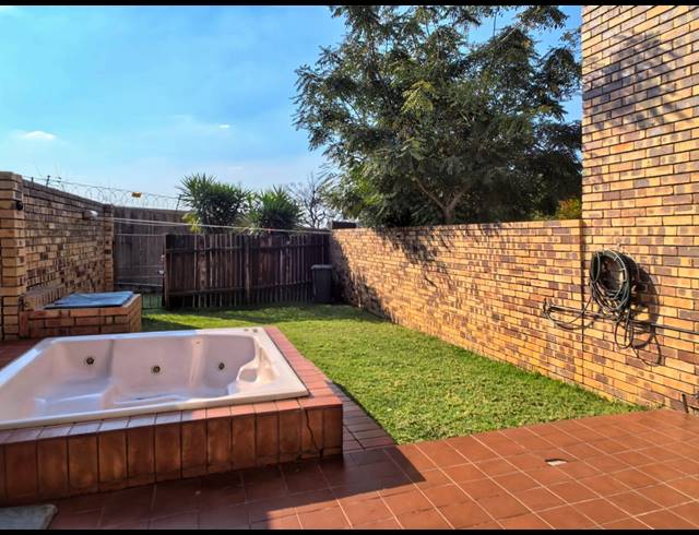2 BEDROOM DUPLEX FOR SALE IN BLACKHEATH